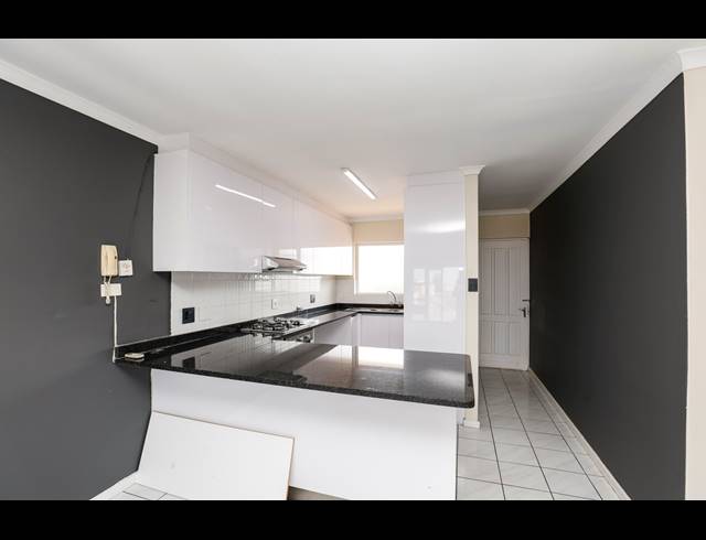 3 BEDROOM APARTMENT FOR SALE IN MORNINGSIDE